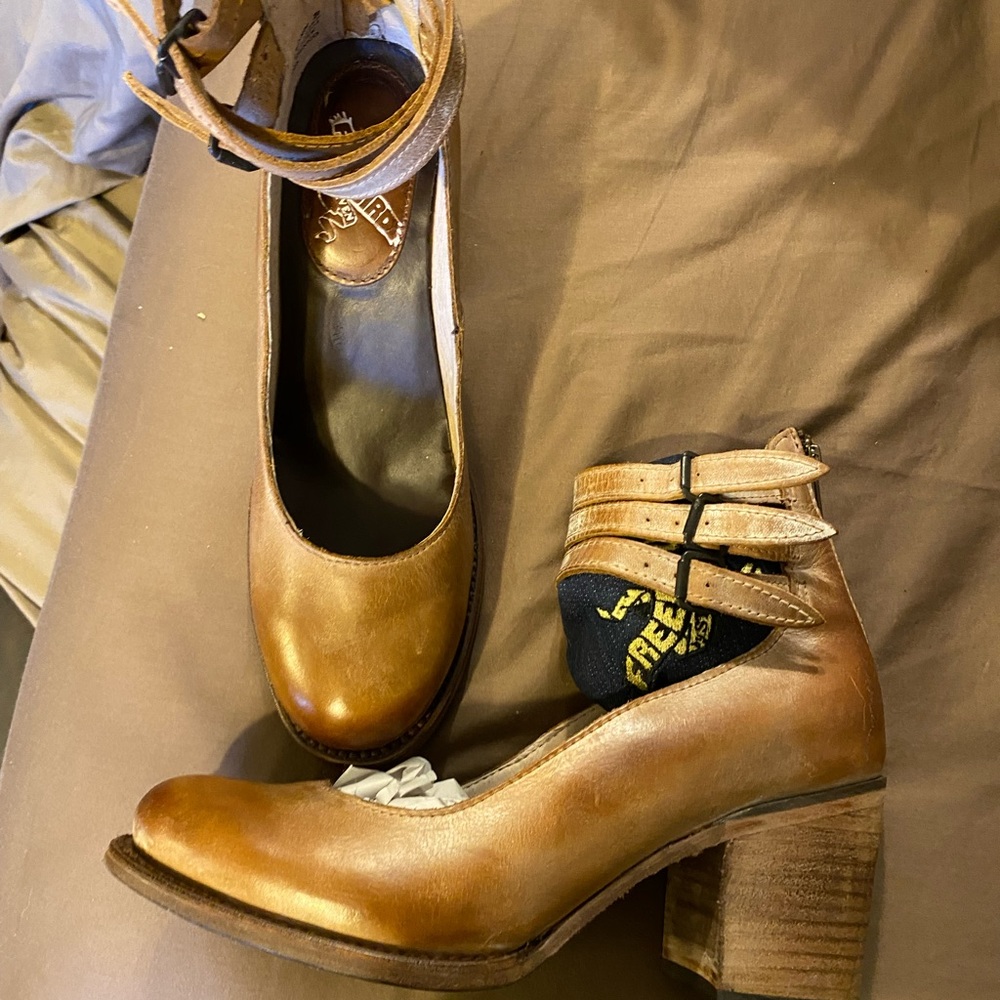 BRAND NEW shoes size 9.